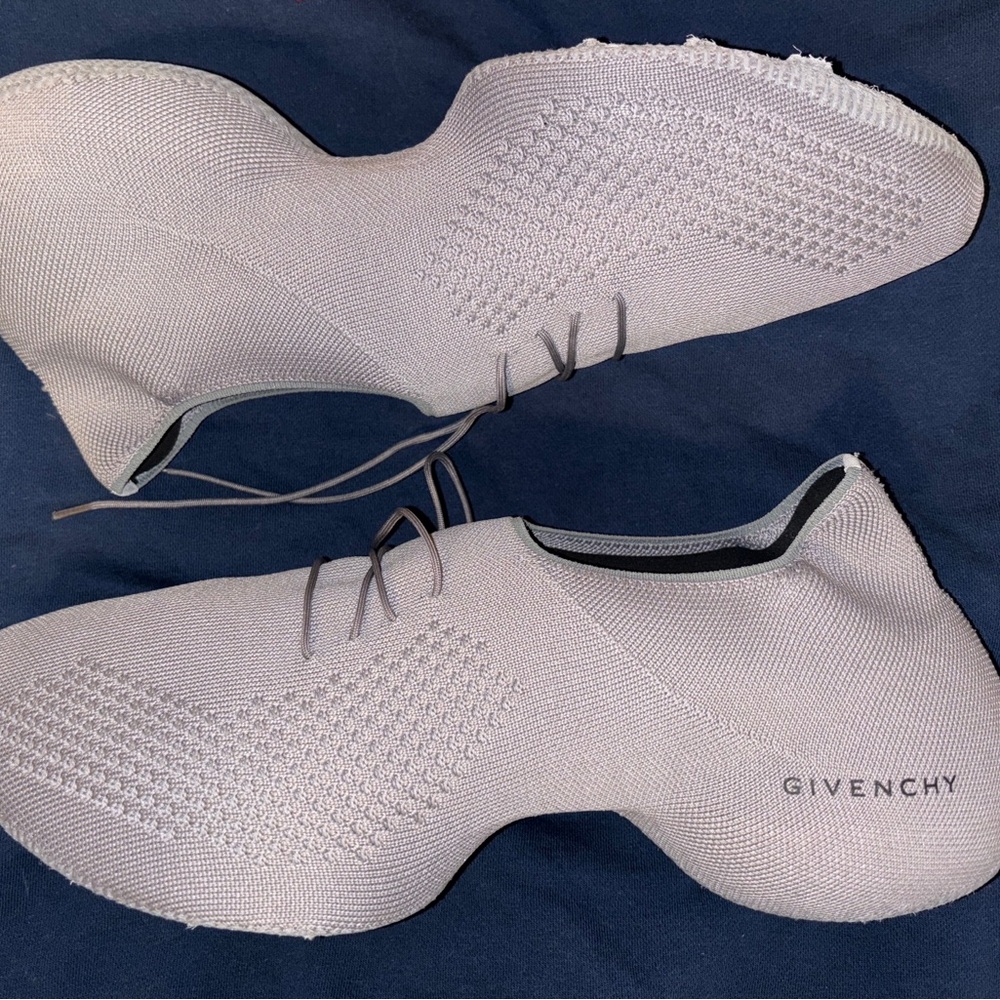 Givenchy TK 360 , Size 11.5